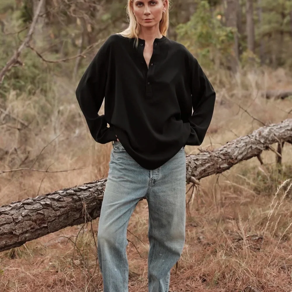 Mamene Black Henley Pullover Shirt In Wool - Picture 2 of 3